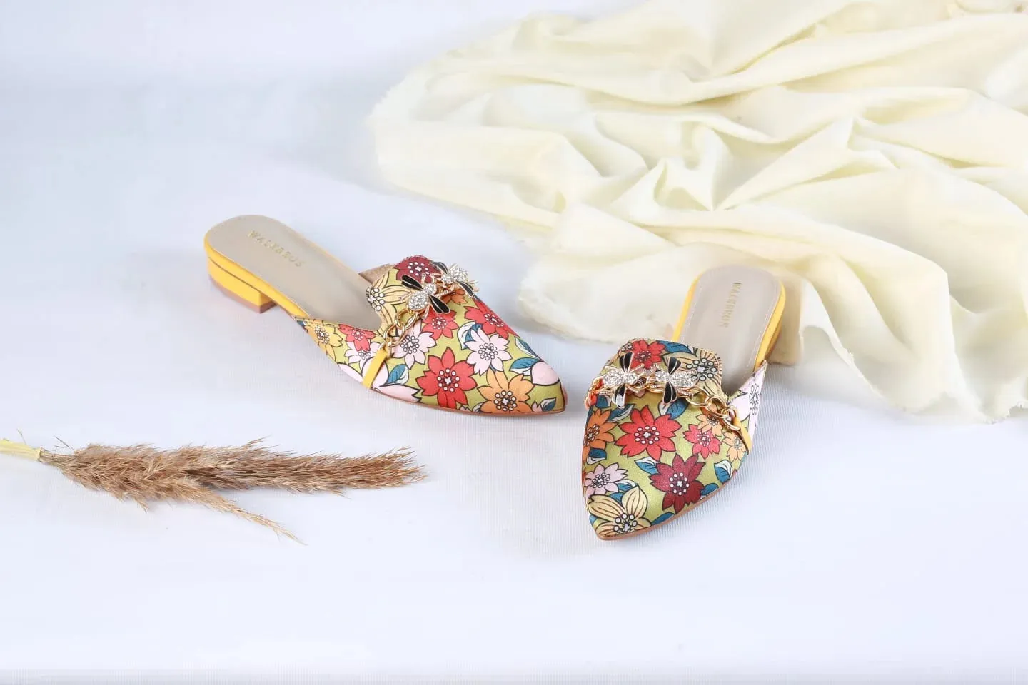 FLORAL MULE POINTED TOE FLATS VINTAGE BEE MULES - YELLOW
