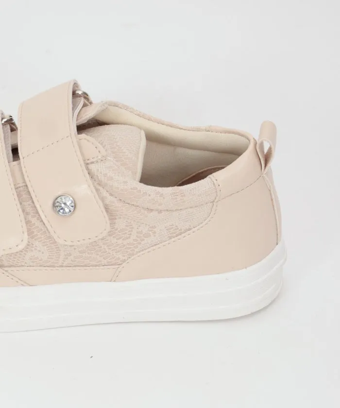 Lace Design Velcro Sneakers