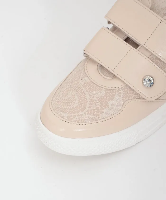Lace Design Velcro Sneakers