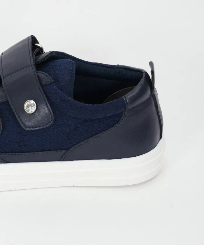 Lace Design Velcro Sneakers