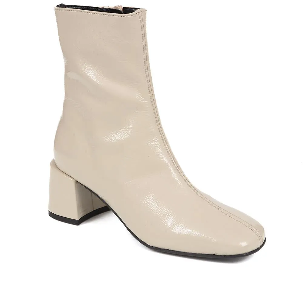 LAREINA Patent Block Heeled Ankle Boots - LAREINA / 324 366