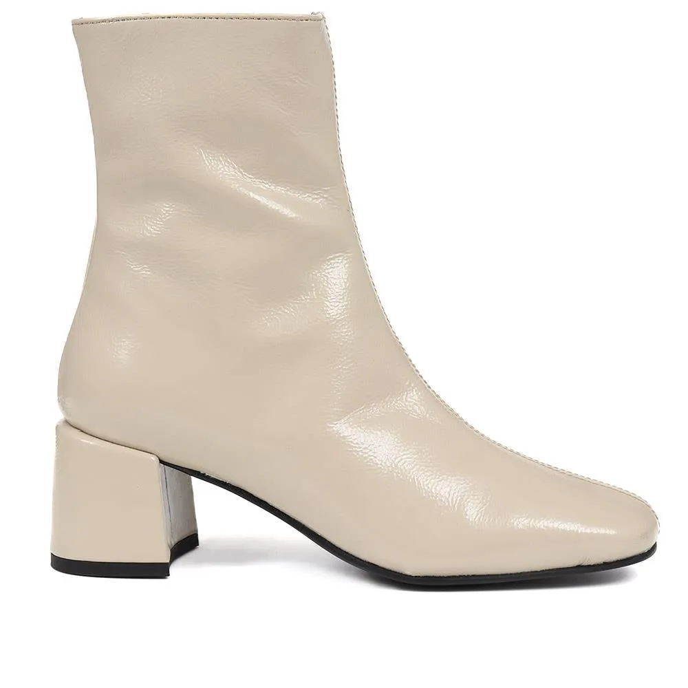 LAREINA Patent Block Heeled Ankle Boots - LAREINA / 324 366