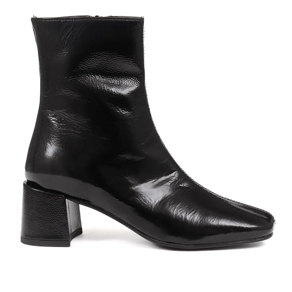 LAREINA Patent Block Heeled Ankle Boots - LAREINA / 324 366