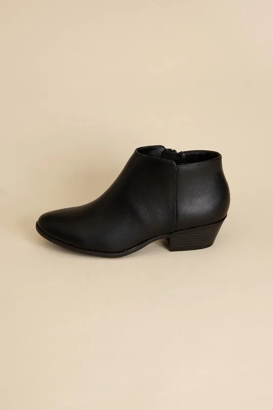Mug Ankle Fashion Boots