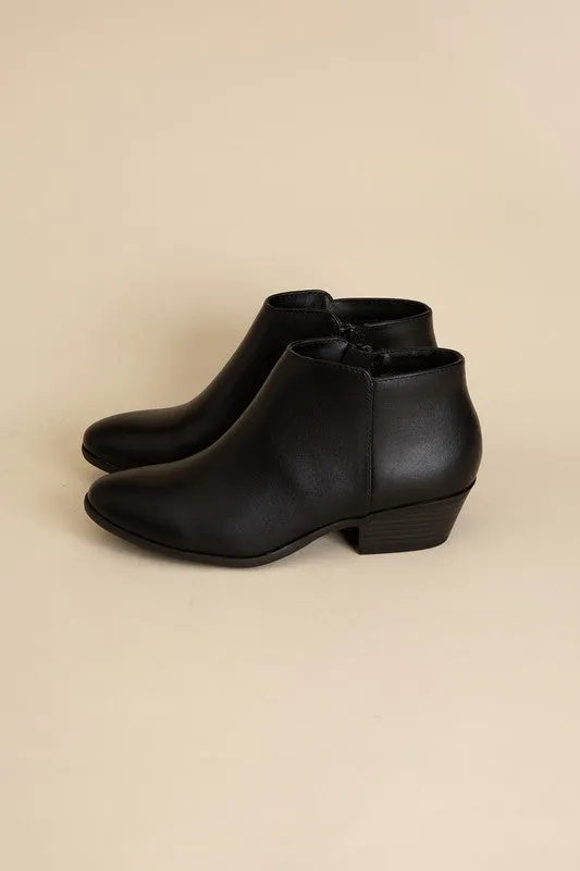 Mug Ankle Fashion Boots