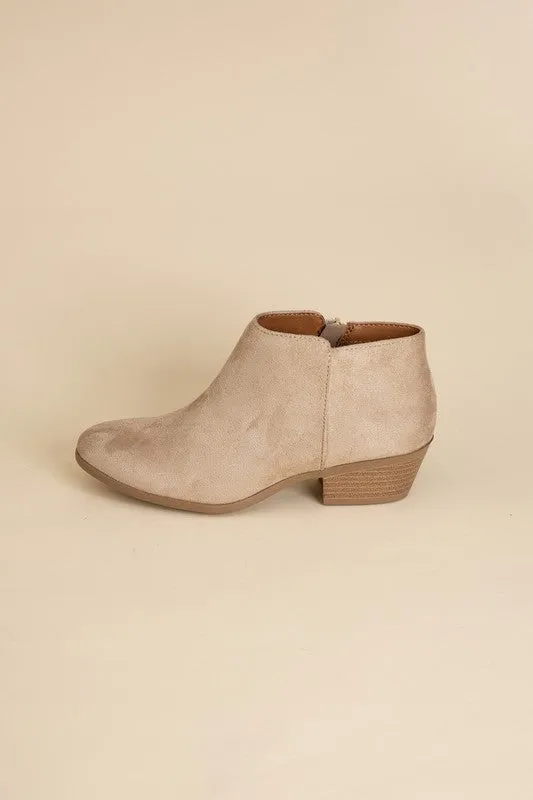 Mug Ankle Fashion Boots