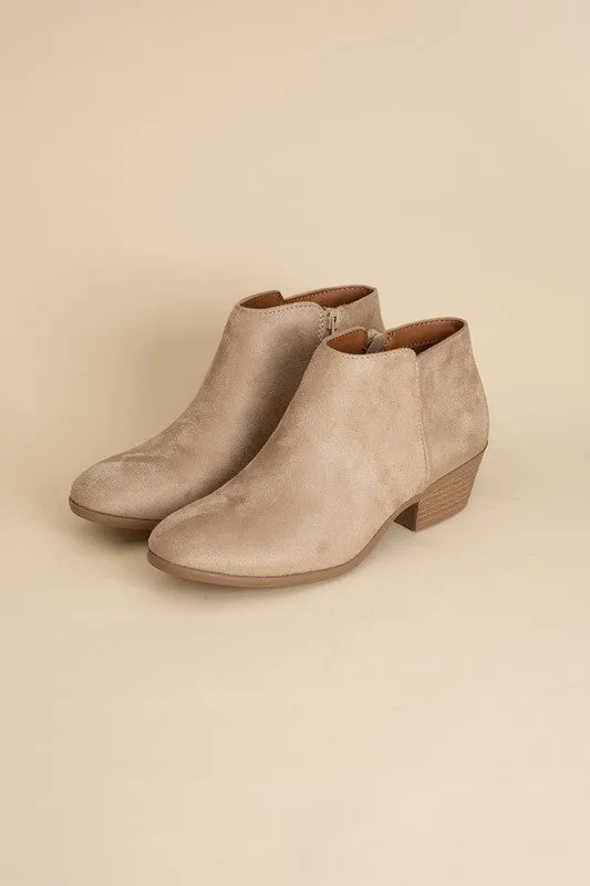 Mug Ankle Fashion Boots