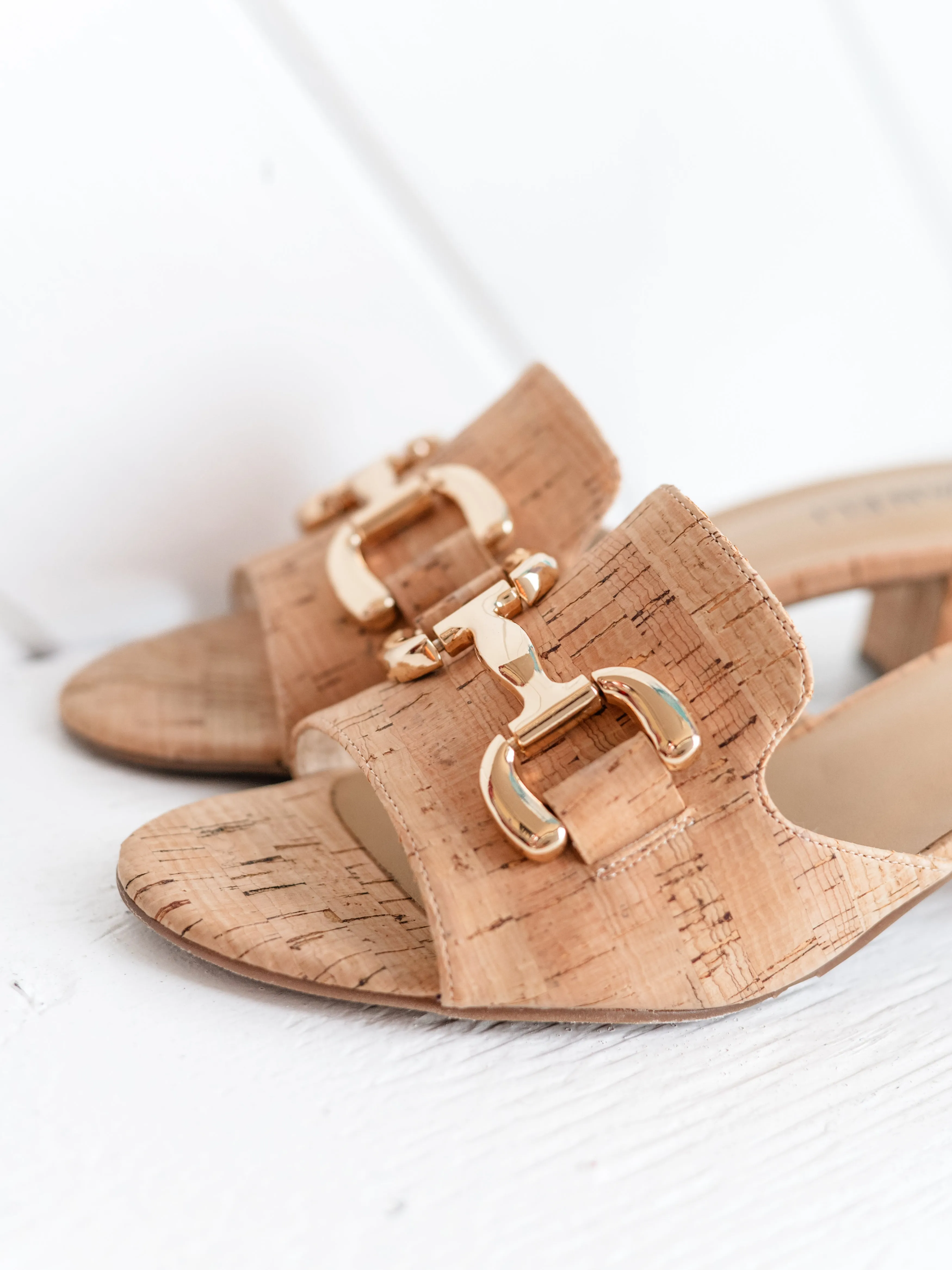 Oksana Natural Cork by Vaneli