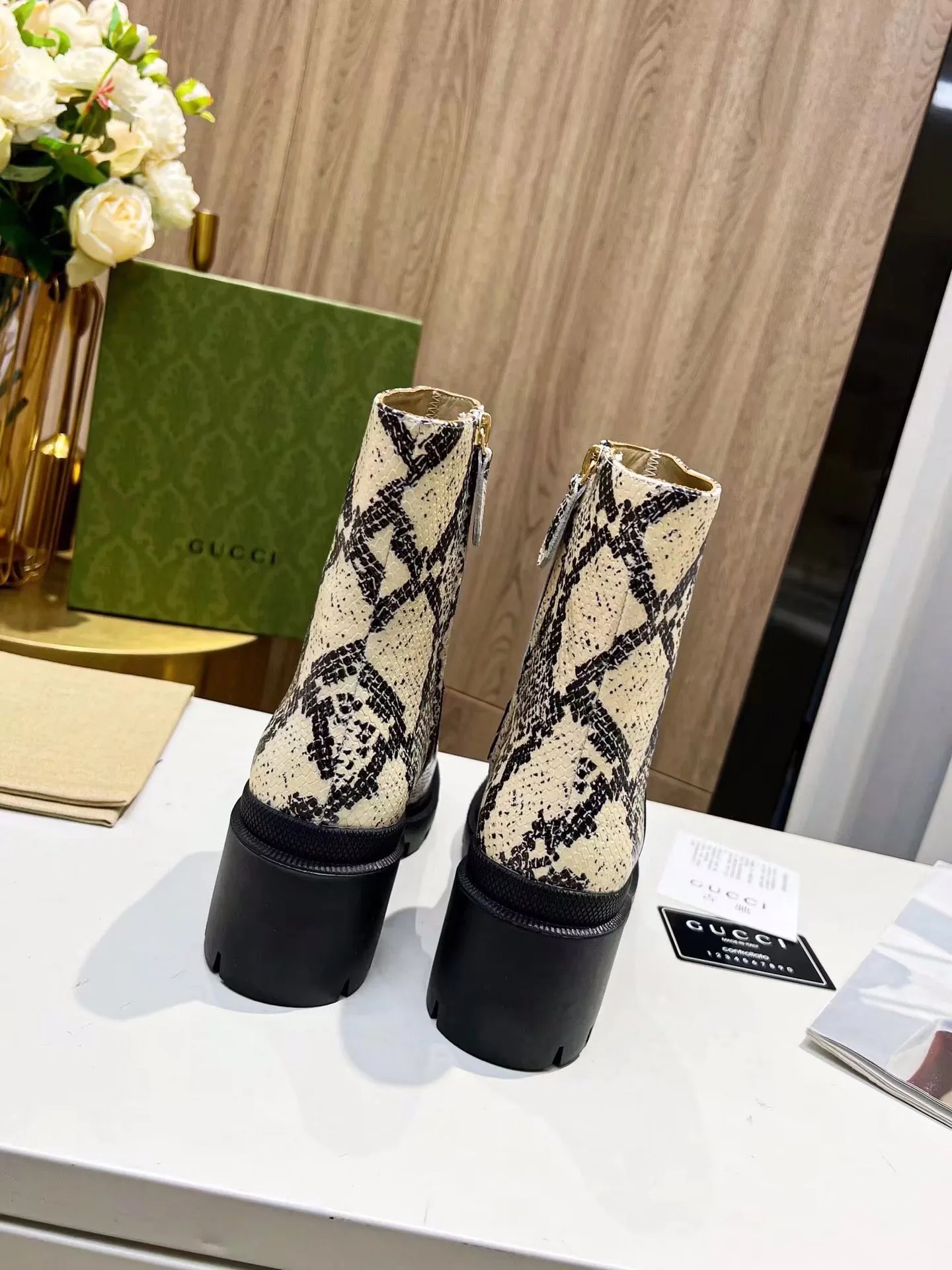 SE913 Women's python print boots Size4-11