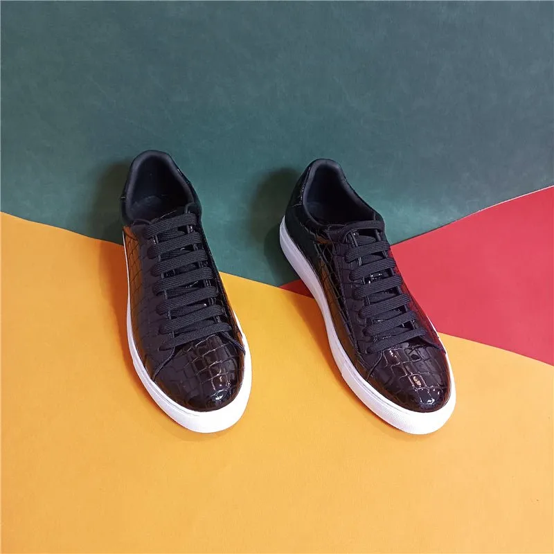 Veltique Crocodile Lace Sneakers