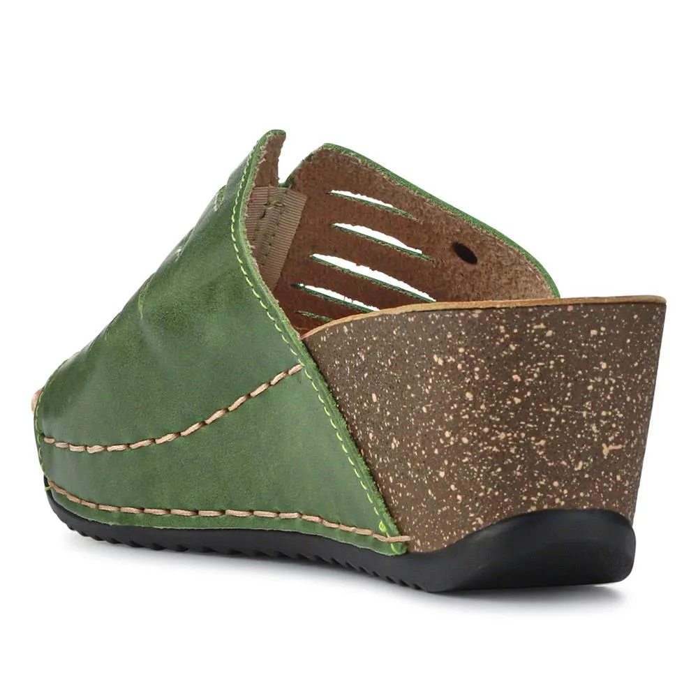 Wide Fit Wedge Sandals - FLY37057 / 323 225